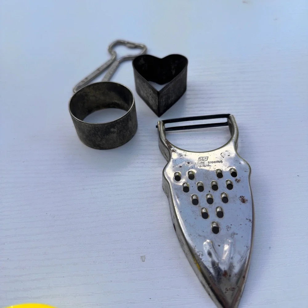 Vintage S&S Devault Peeler Grater Sheraton Hotel Opener Cookie Cutter Lot Silver